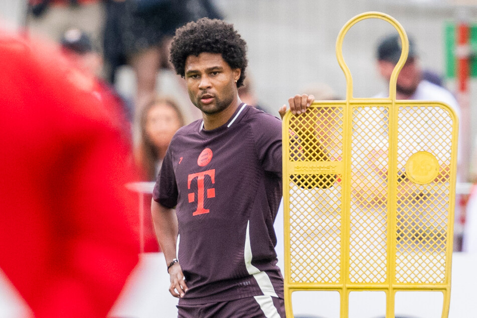 Serge Gnabry (29) lässt sich von den Wechselspekulationen nicht beeindrucken.