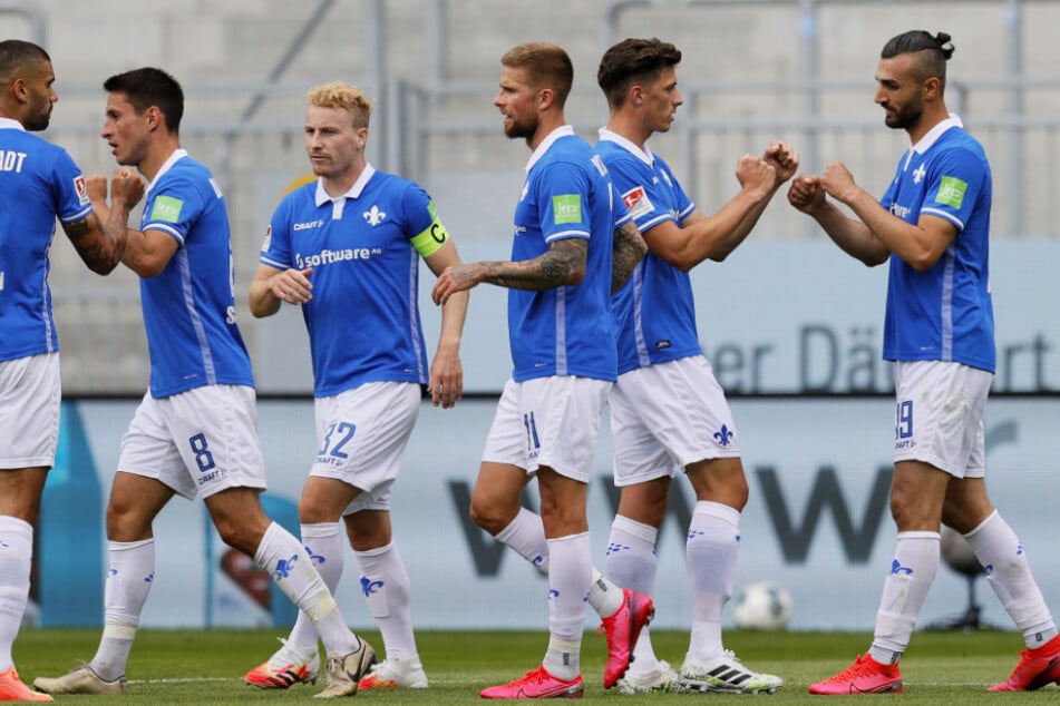Serdar Dursun (r.) erzielte mit seinem Führungstreffer bereits sein 14. Liga-Saisontor für die Lilien.