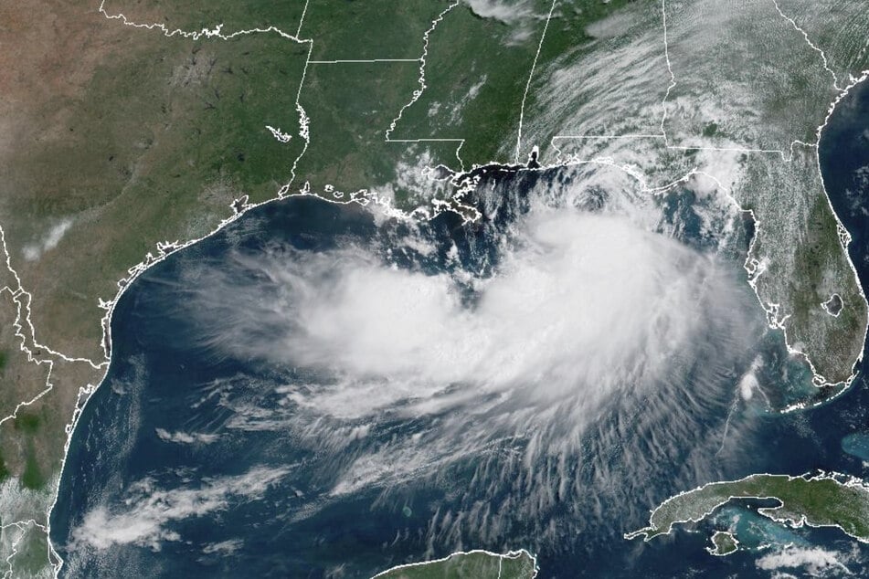 Tropical Storm Bertha threatens Florida with heavy rain and coastal flooding