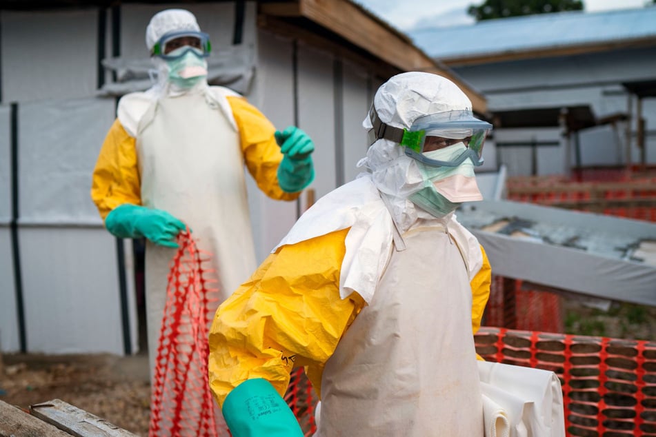 Helfer in Schutzanzügen: In der Demokratischen Republik Kongo wütet aktuell eine Ebola-Epidemie.