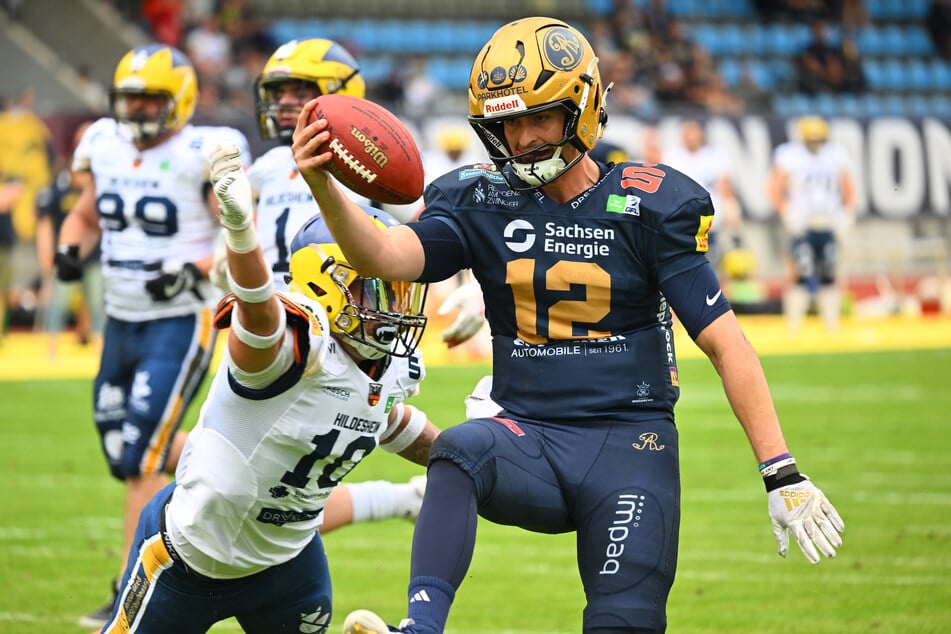Letztmals, als Hildesheim im Juni 2025 zu Gast im Heinz-Steyer-Stadion war, tanzten die Monarchs die Invaders mit 42:0 aus.