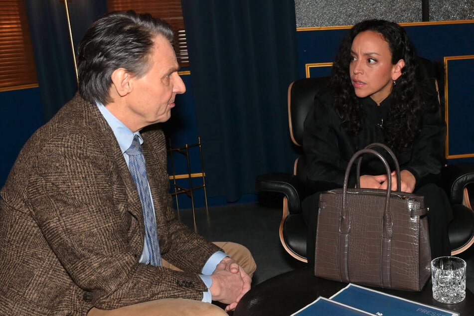 Jo Gerner findet in Alvaros Witwe Isabella Castillo eine Verbündete im Kampf gegen Zoe und Carlos.