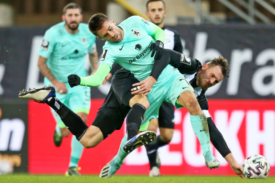 Stefan Lex (l.) traf in Halbzeit eins für den TSV 1860 München.