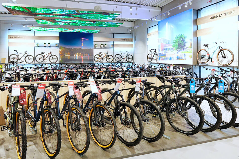 Sichert Euch jetzt Euer (E-)Bike zum halben Preis bevor der Fahrrad XXL Summer Sale zu Ende geht.