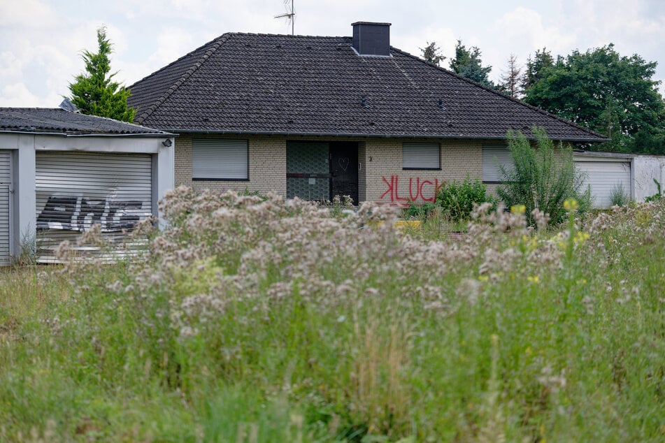 Auch am benachbarten Tagebau Hambach startet ein verlassenes Dorf in die Zukunft. In Bürgewald sollen Grundstücke in Erbpacht-Modellen vergeben werden.
