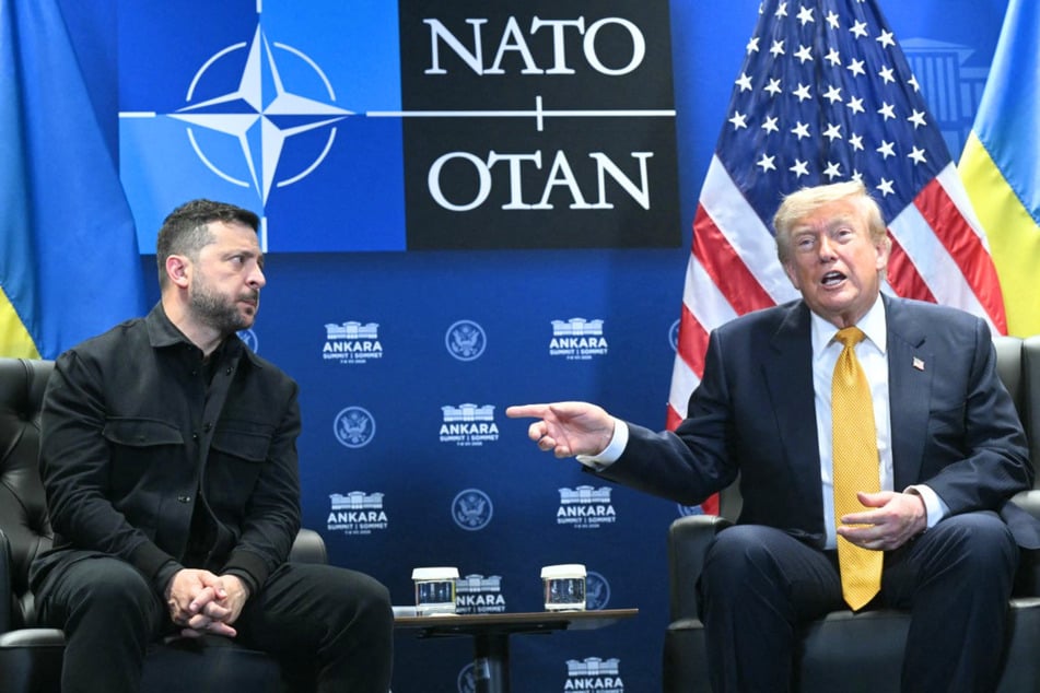 During a recent press conference, Donald Trump (r) made a number of flubs, including confusing Ukraine's Volodymyr Zelensky (l) with Russia's Vladimir Putin.