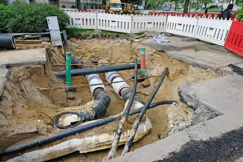 Das Fernwärmenetz soll ausgebaut werden und bis spätestens 2045 ohne fossiles Erdgas auskommen.