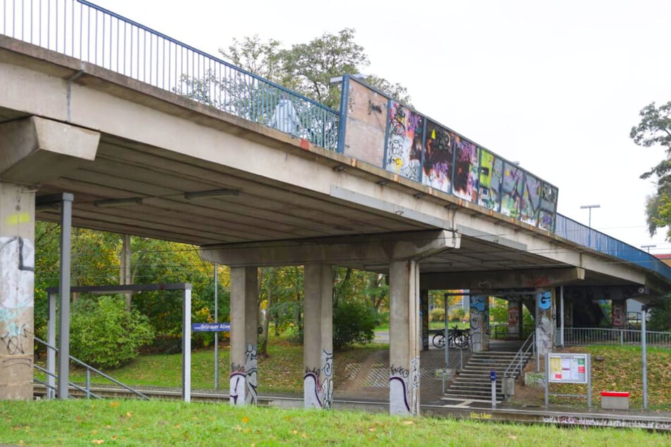 Leipzig: Weil Notlösung zu teuer ist: Leipziger Brücke wegen massiven Schäden monatelang dicht