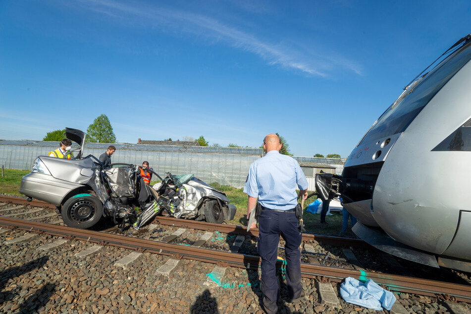 Drei Menschen kamen bei dem Unfall ums Leben.