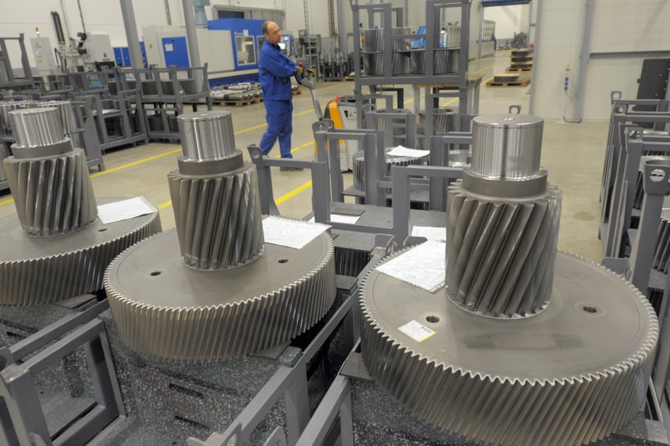 Das Werk produziert Getriebe für Windkraftanlagen in Serienfertigung für Großkunden.