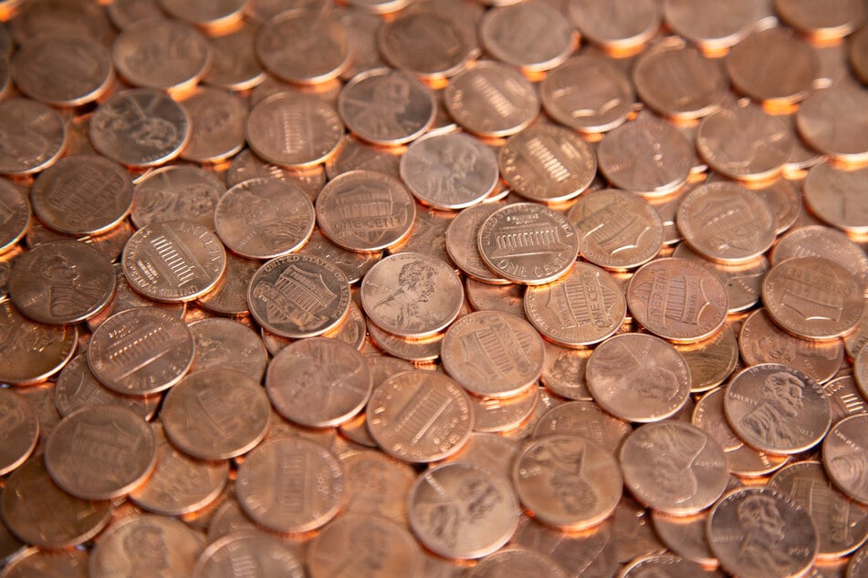 Trump tells US Treasury to stop minting "wasteful" new pennies