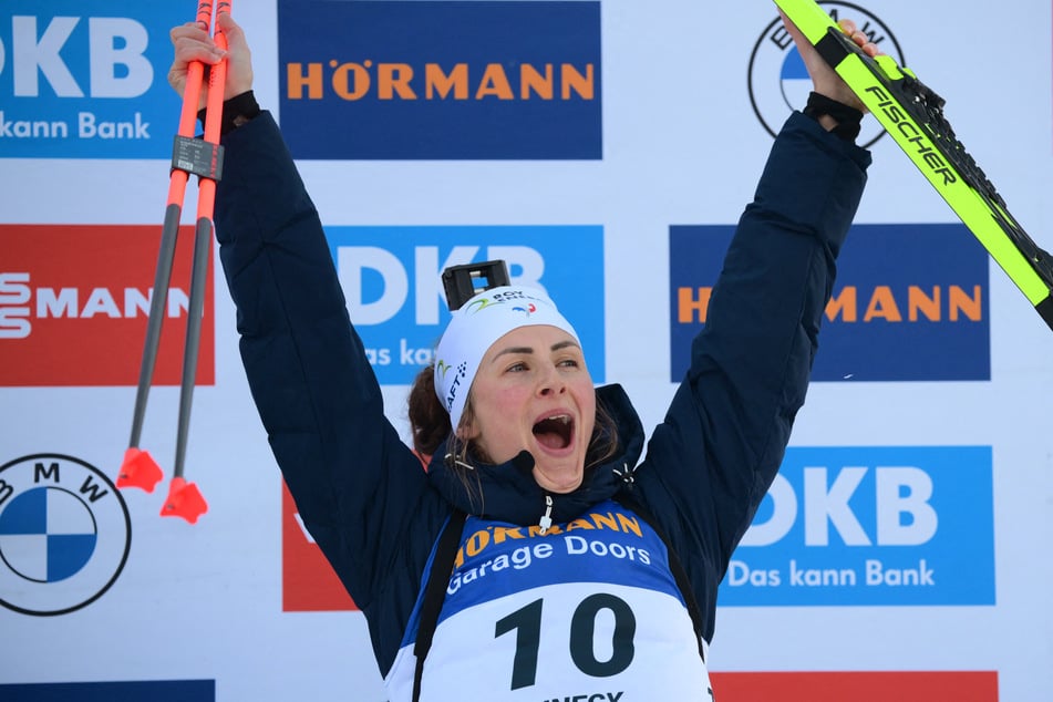 Die Biathlon-Fans in Dresden können sich freuen: Justine Braisaz-Bouchet (30) geht beim City-Biathlon an den Start.