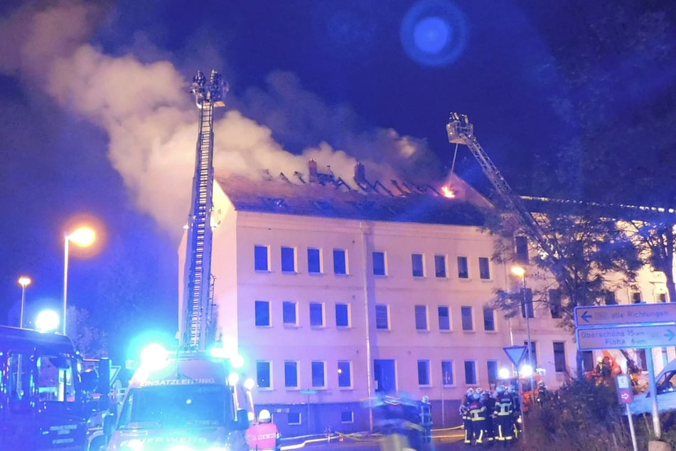 Chemnitz: Vier Verletzte bei Dachstuhlbrand in Frankenberg: Spendensammlung angelaufen