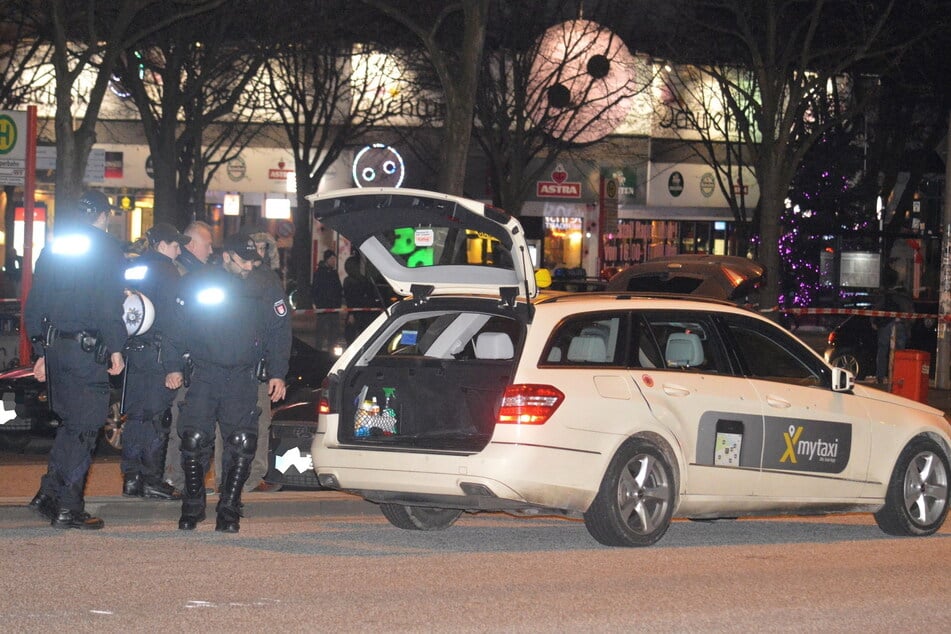 Schon vorher, wie hier im Dezember 2015, als auf ein in einem Taxi sitzendes Rockermitglied geschossen wurde, gab es Auseinandersetzungen zwischen den Gruppierungen. (Archivfoto)