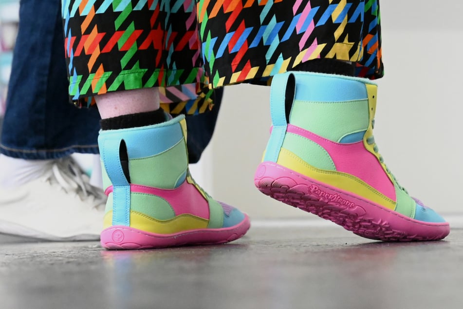 Kennt Ihr eigentlich Barfußschuhe? Diese Teile liegen im Trend