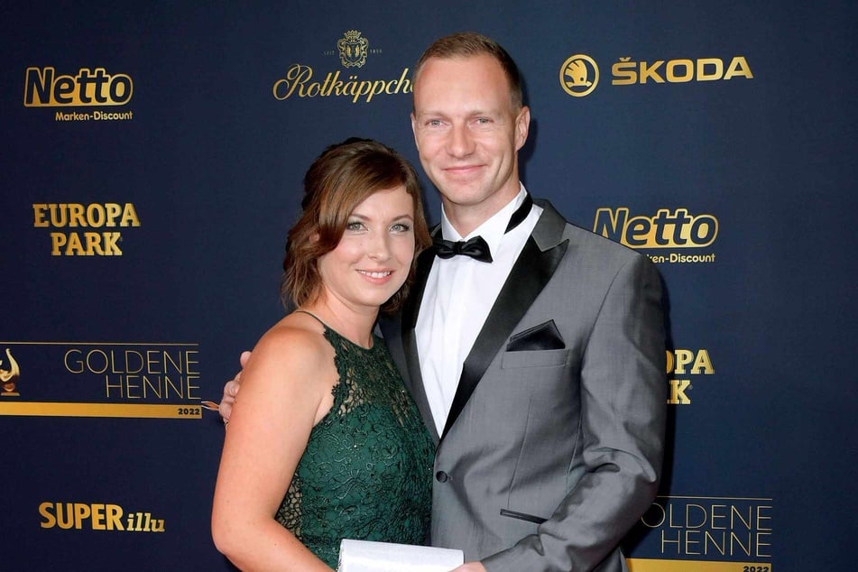 Seine Ehefrau Magdalena muss im Winter viel auf Francesco Friedrich (35) verzichten. Daher verbrachte er das Wochenende mit ihr und kam nicht zur Gala.