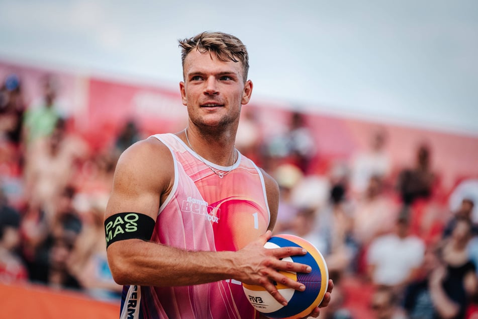 Daniel Kirchner (24) bei der German Beach Tour in München, wo routinemäßig die Doping-Kontrolleure anrückten.