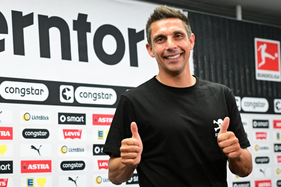 St.-Pauli-Coach Marcel Rapp (47) muss mit seiner Elf am 23. August bei Rot-Weiss Essen antreten.