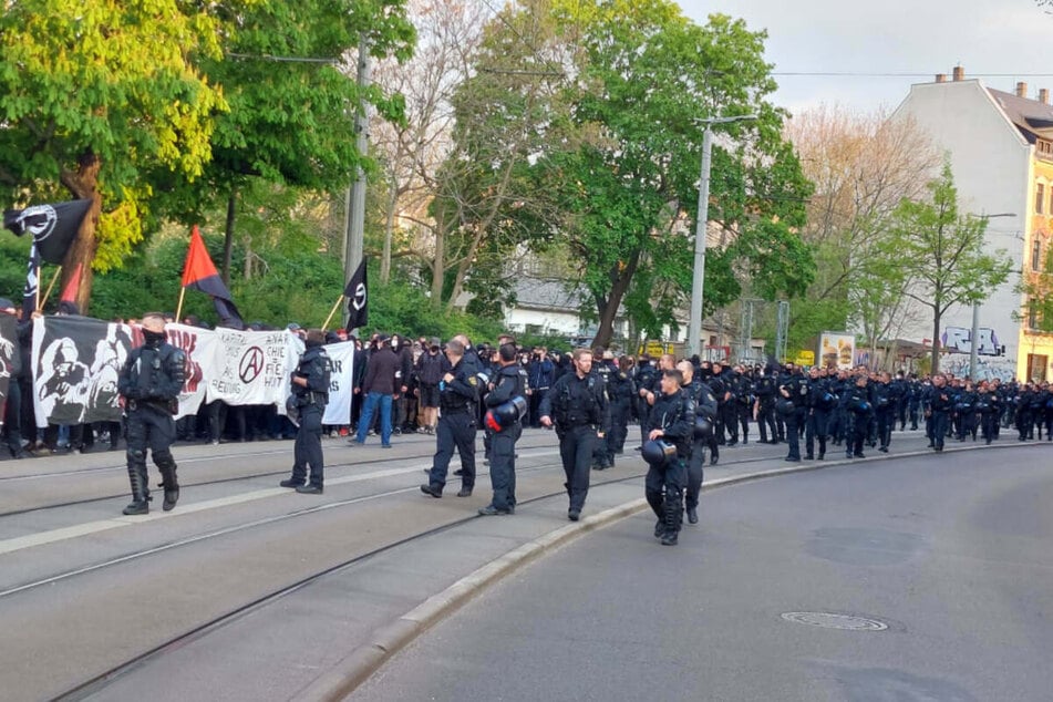 Die Polizei begleitete am Sonntag mehrere Demonstrationen und Aufzüge.