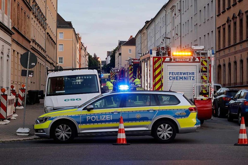 Chemnitz: Feuerwehreinsatz in Chemnitz: Brand in Wohnung ausgebrochen