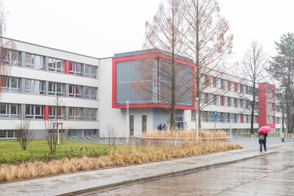 Dresden: Gymnasium Gorbitz ist gerettet! Bildungsbürgermeister hat ein Einsehen