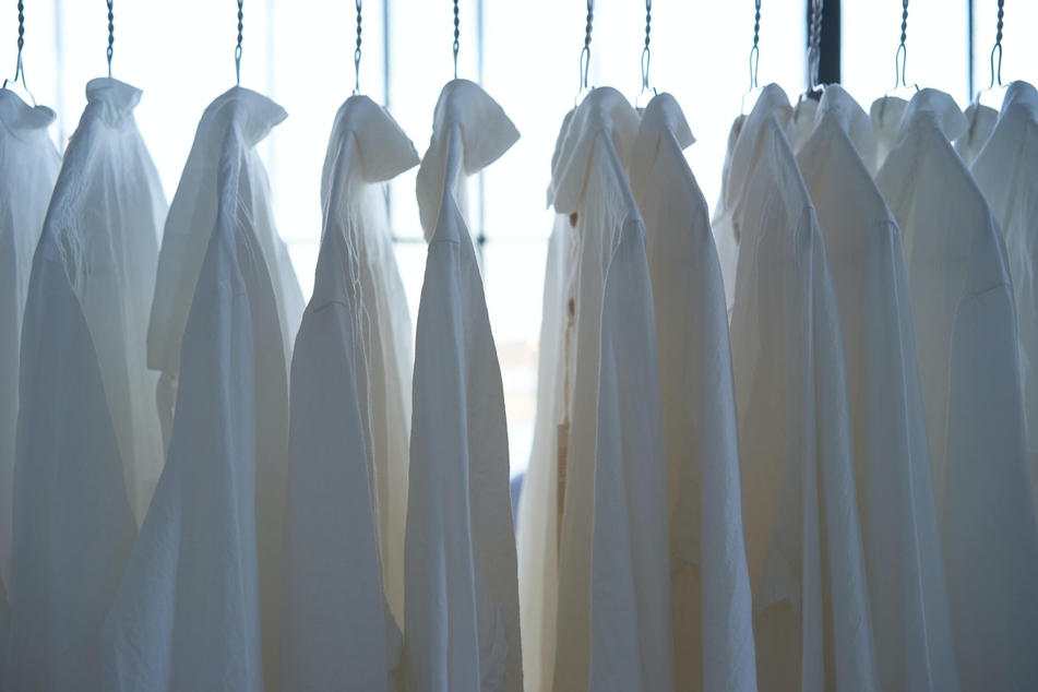 Tip: Collared shirts look better and have fewer wrinkles if you hang them on a suitable hanger.