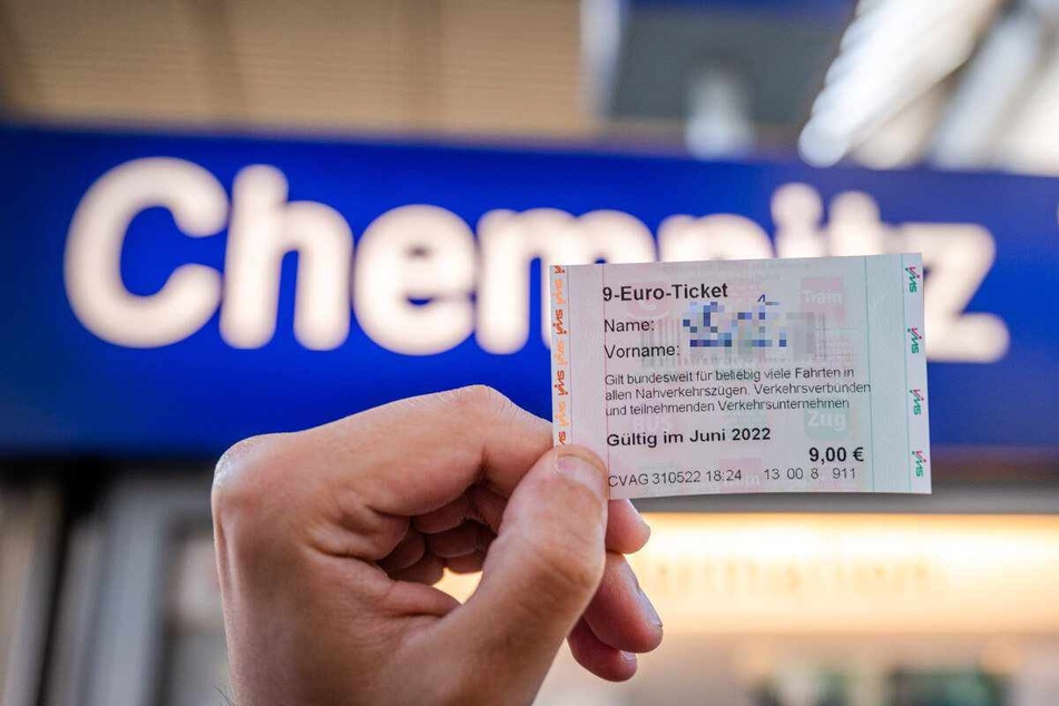 Das 9-Euro-Ticket gilt selbstverständlich auch ab Chemnitz Hauptbahnhof - aber nicht für den IC nach Rostock.