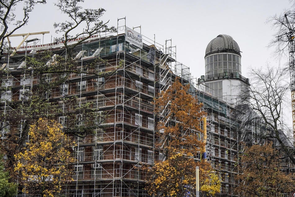 TU-Wahrzeichen mit Turm: Millionen-Sanierung für den Beyer-Bau