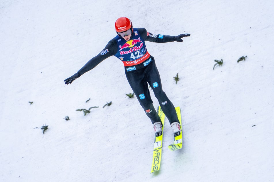 Eine veränderte Regel für die "Telemark"-Landung sorgt für Stunk im Skisprung-Zirkus.