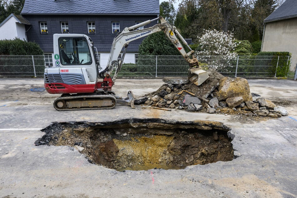Nach einem Wasserrohrbruch folgen oft weitere Bauarbeiten.