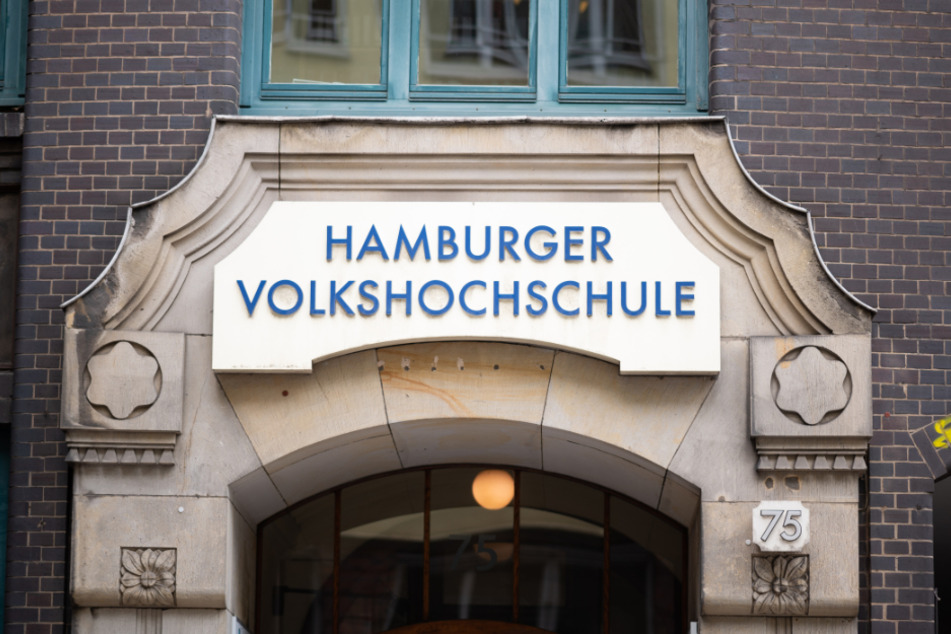 Die Hamburger Volkshochschule macht wegen der Corona-Pandemie einen hohen Verlust.