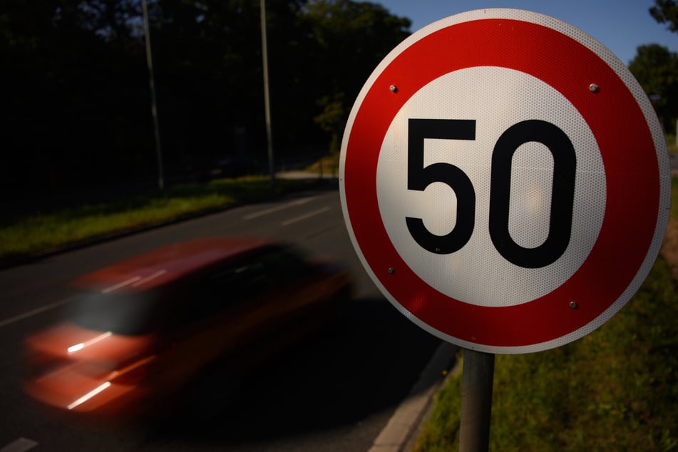 Mehrere Autofahrer fielen der falschen Tempo-Anzeige zum Opfer. (Symbolfoto)