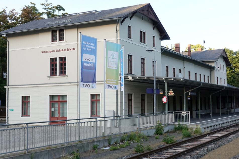 Sperrung verlängert: Warum sächsischer Bahnhof vom Zugverkehr abgeschnitten bleibt