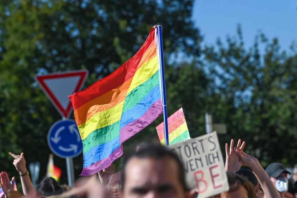 Etwa 650 nahmen am CSD-Umzug in Döbeln teil.