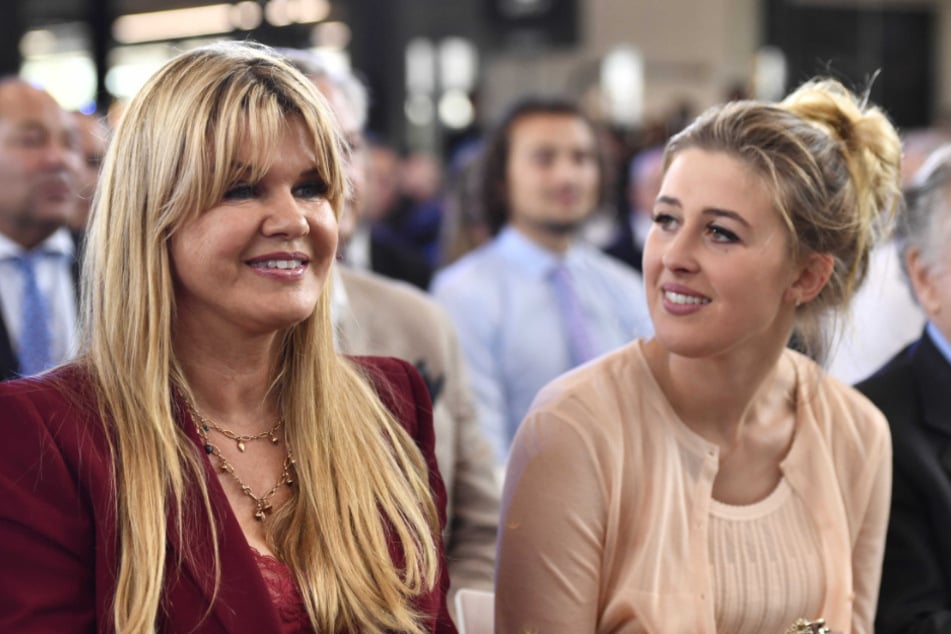 Après la naissance de sa fille : Gina Schumacher célèbre son retour éclair aux États-Unis