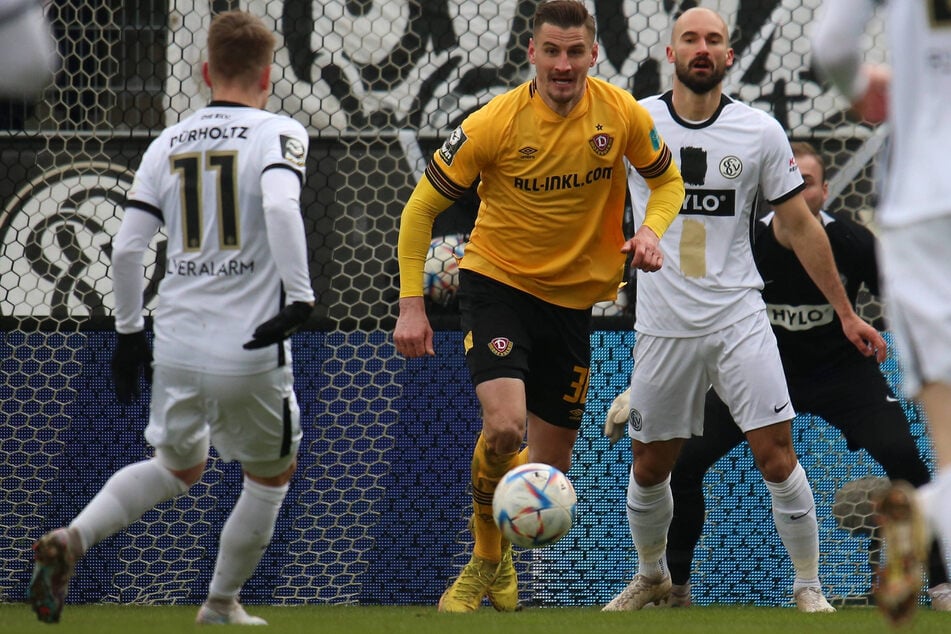 Traf im letzten Aufeinandertreffen zur zwischenzeitlichen 1:0-Führung der Dresdner: Dynamo-Routinier Stefan Kutschke (36, Mitte).