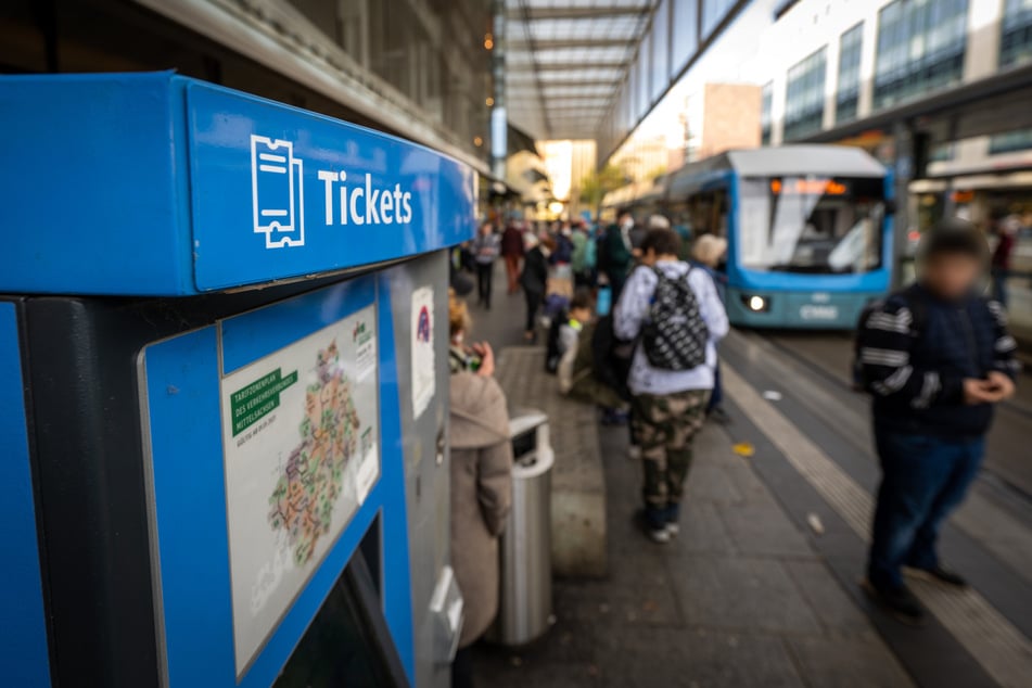 Eine einfache Fahrt kostet in Chemnitz mittlerweile 3,20 Euro. (Archivfoto)