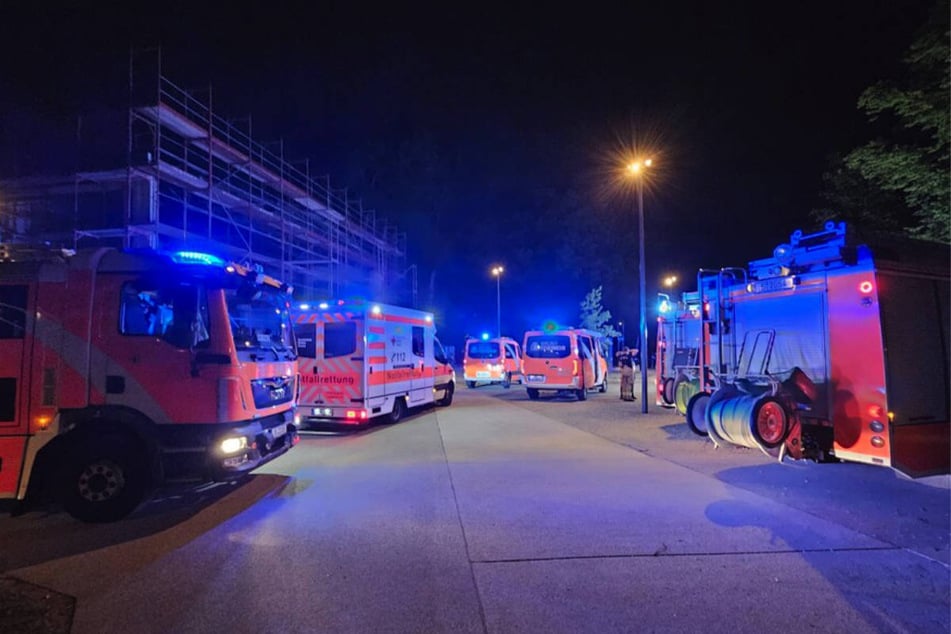 Ein Zwischenfall auf einem Partyboot hat einen Großeinsatz in Rummelsburg ausgelöst.