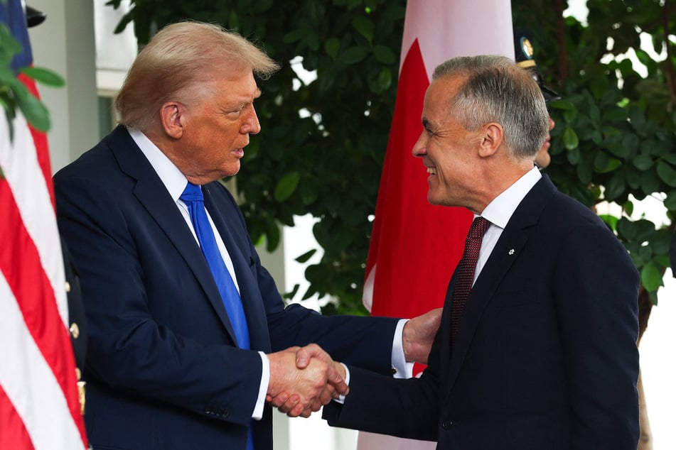 Mark Carney (r.) has faced criticism at home for seemingly caving to Trump – while getting little in return.