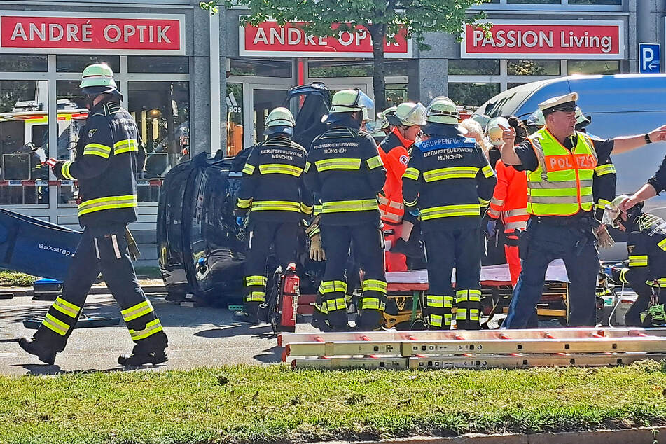 Die Einsatzkräfte hatten vor Ort alle Hände voll zu tun.