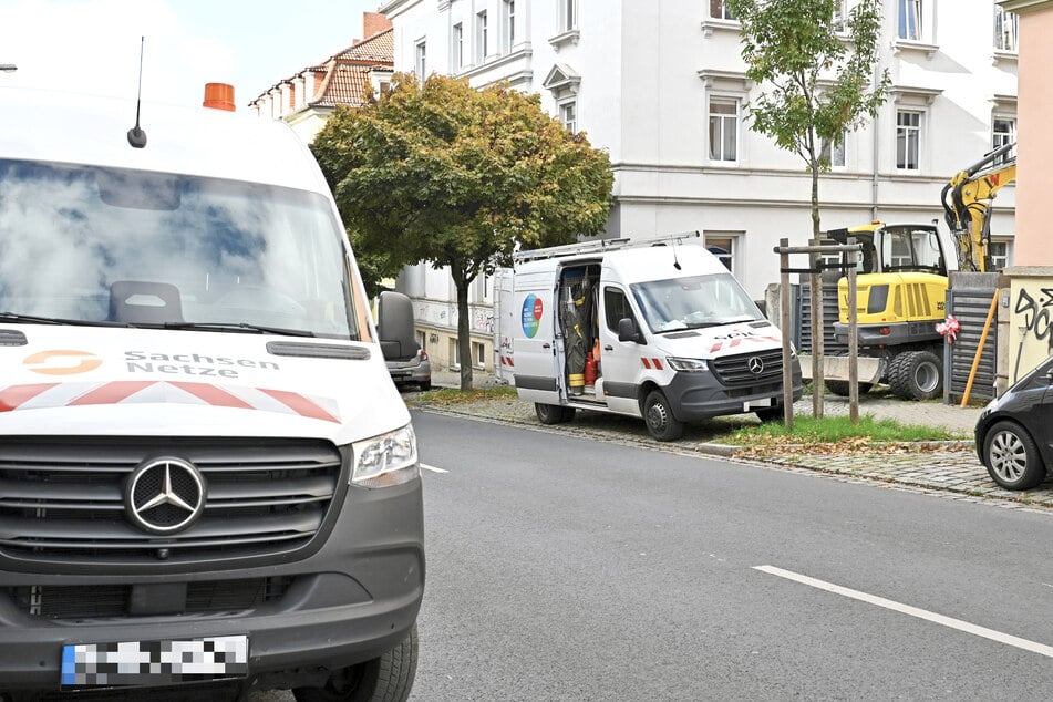 Mitarbeiter von SachsenEnergie konnten den Gasaustritt stoppen. Die Reparatur soll im Laufe des Tages abgeschlossen sein.