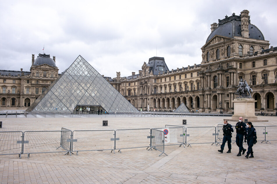 Den Pariser Louvre haben wegen Corona im Jahr 2020 viel weniger Touristen besucht als in den Vorjahren.