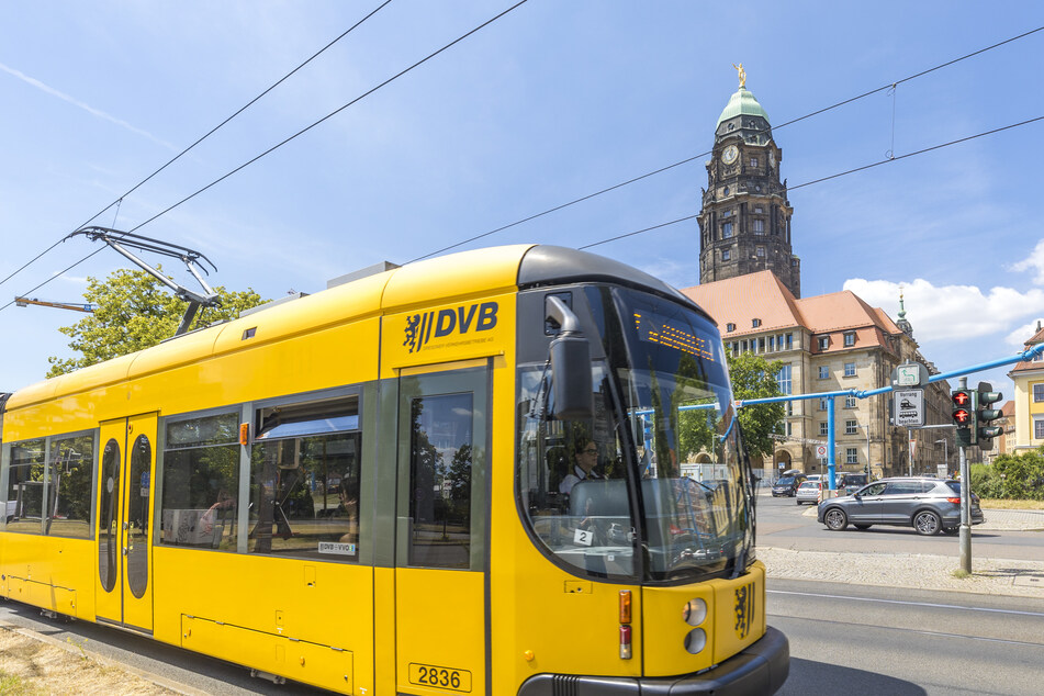 Wer in den nächsten Wochen in Dresden den öffentlichen Nahverkehr nutzen möchte, muss sich auf leicht angepasste Fahrpläne einrichten.