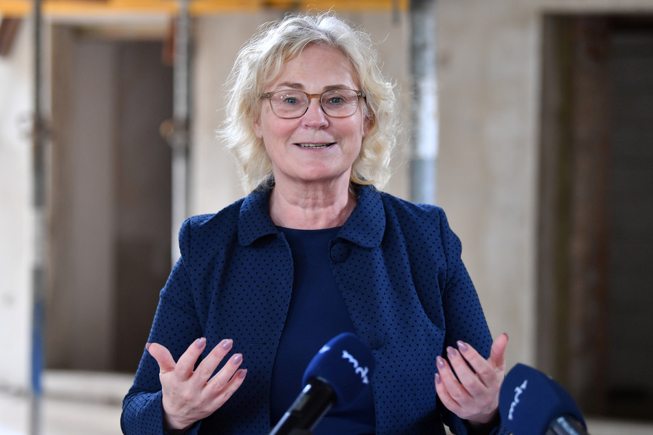 Christine Lambrecht (56, SPD), Bundesjustizministerin.