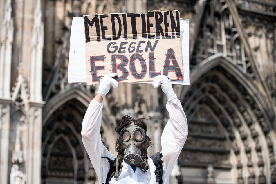 Ein Teilnehmer der Corona-Demos am vergangenen Samstag in Köln.