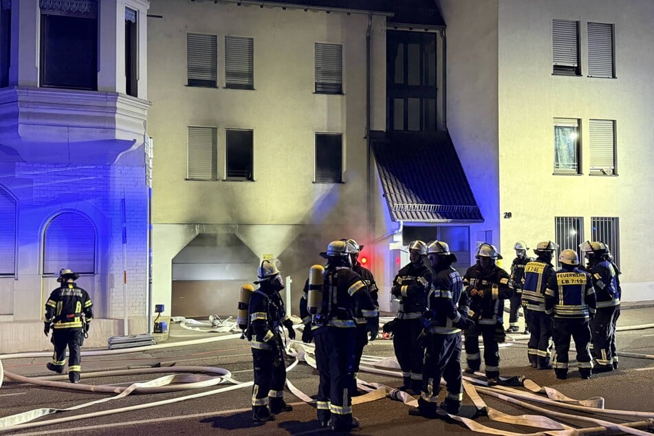 Zweimal musste die Feuerwehr in Ludwigsburg anrücken, weil es in einer Tiefgarage brannte.