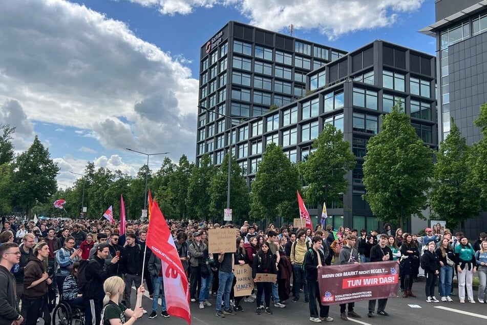 Gegen Kürzungen, für Förderung: Studi-Demo in Dresden.