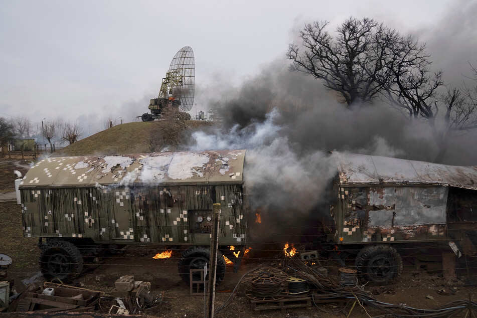 Diese ukrainische Militäreinrichtung stand unter heftigem Beschuss von russischen Streitkräften.