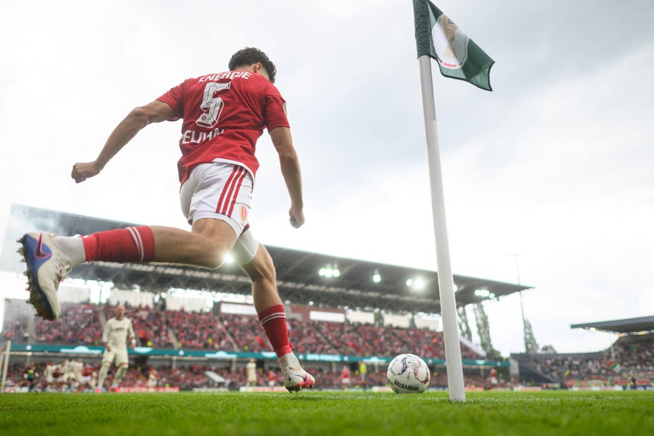 Dominik Pelivan (30) bekam im Pokal erneut das Vertrauen. Und zahlte als Bittencourt-Vertreter zurück.