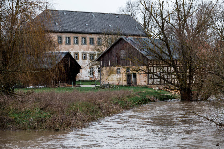 Flüsse in Nordbayern schwellen nach starken Regenfällen an